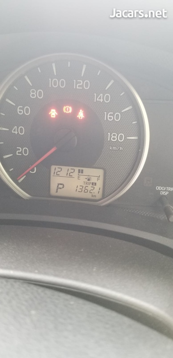 Toyota Axio 1,5L 2013-1