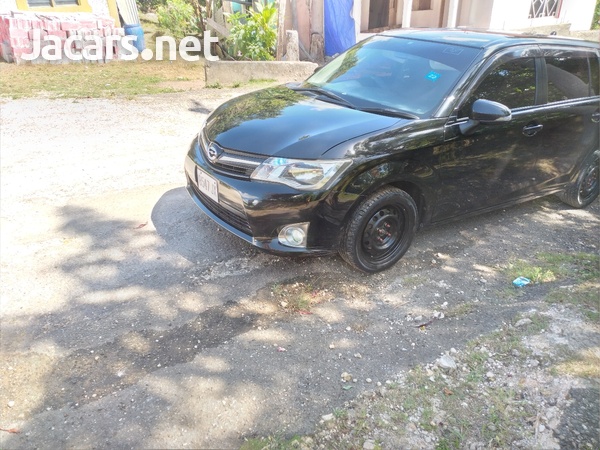 Toyota Fielder 1,5L 2013-4
