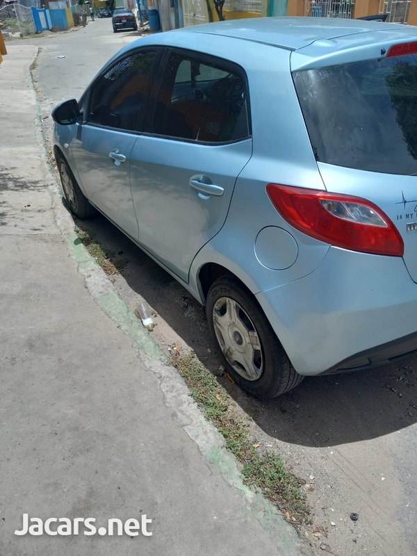 Mazda Demio 1,5L 2010-3