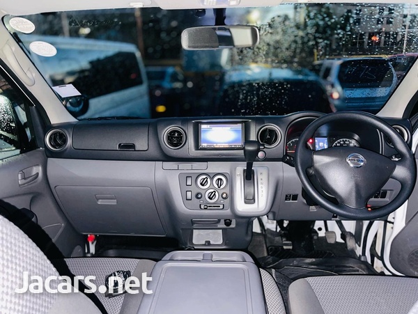 2015 Nissan NV350 Caravan Pure drive-7