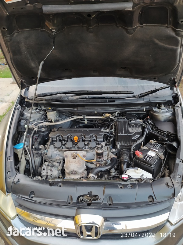 Honda Stream 1,8L 2010-3