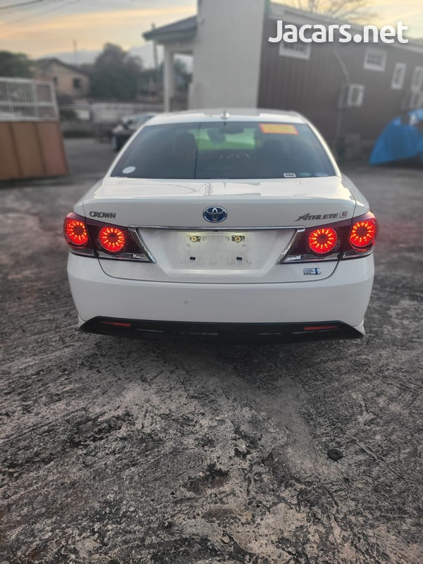 Toyota Crown 3,5L 2016-4