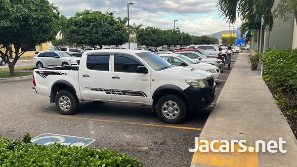Toyota Hilux 3,0L 2014-1