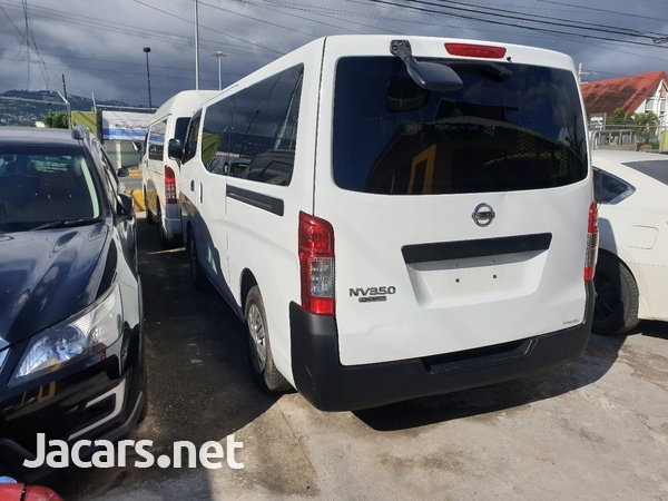 2015 Nissan Caravan-4