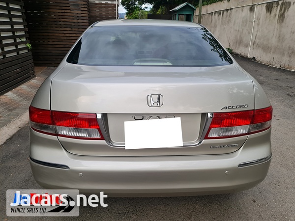Honda Accord 2,3L 2004-5