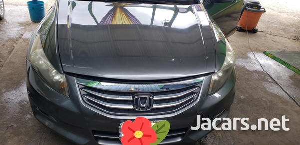 Honda Accord 3,5L 2012-1