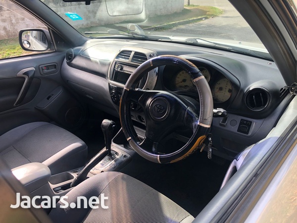 Toyota RAV4 2,4L 2001-5