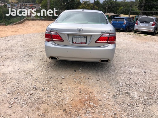 Toyota Crown 2,5L 2013-5