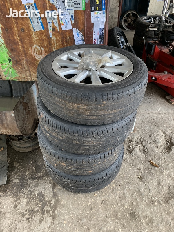 17 inch Toyota crown rims-2