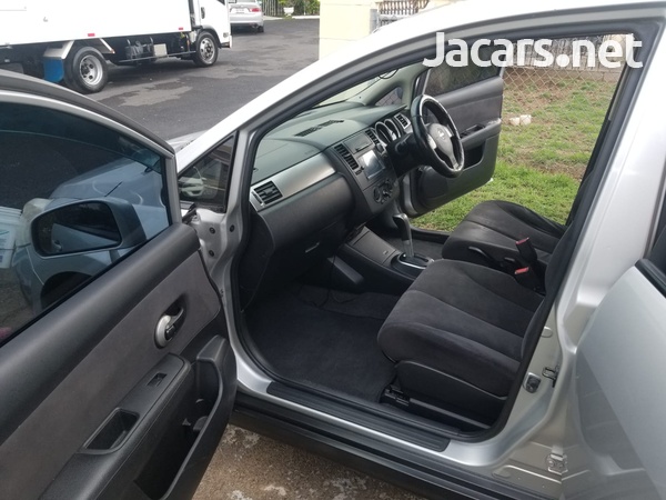 Nissan Tiida 1,5L 2012-5
