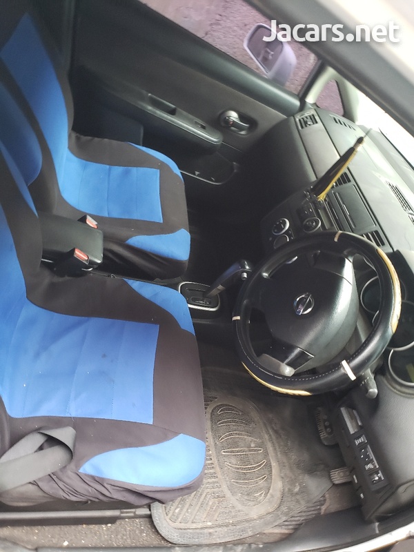 Nissan Tiida 1,5L 2007-5