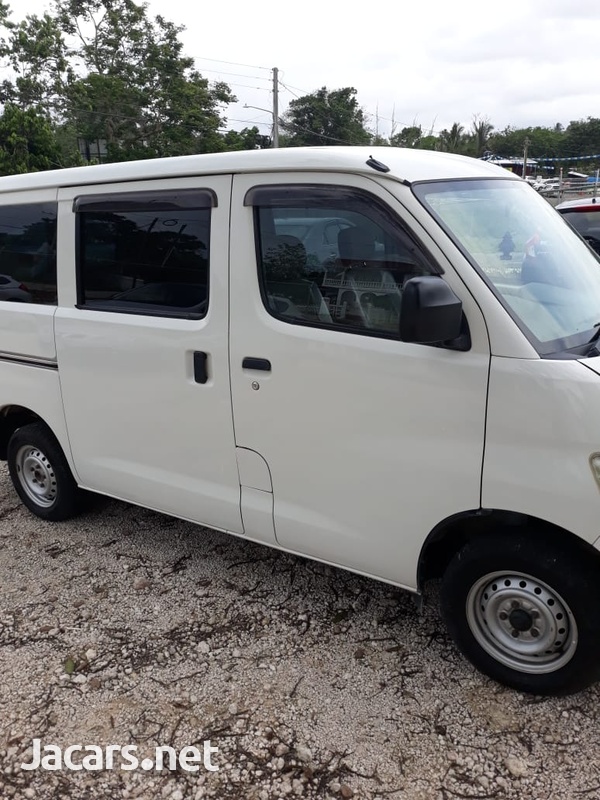 Toyota Town Ace 1,8L 2013-3
