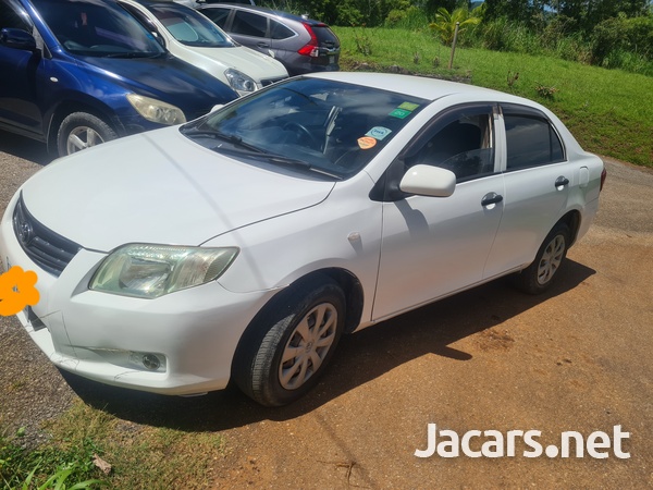 Toyota Axio 1,5L 2009-7