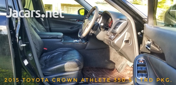 Toyota Crown 3,5L 2015-7