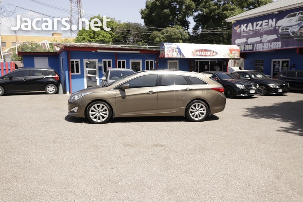 Hyundai i40 2,0L 2013-5