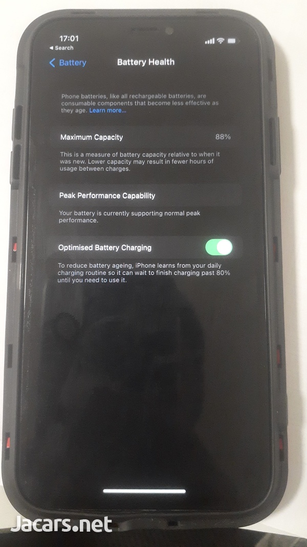 White iPhone XR-1