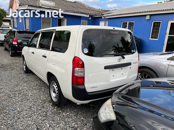 Toyota Probox 1,5L 2018-3