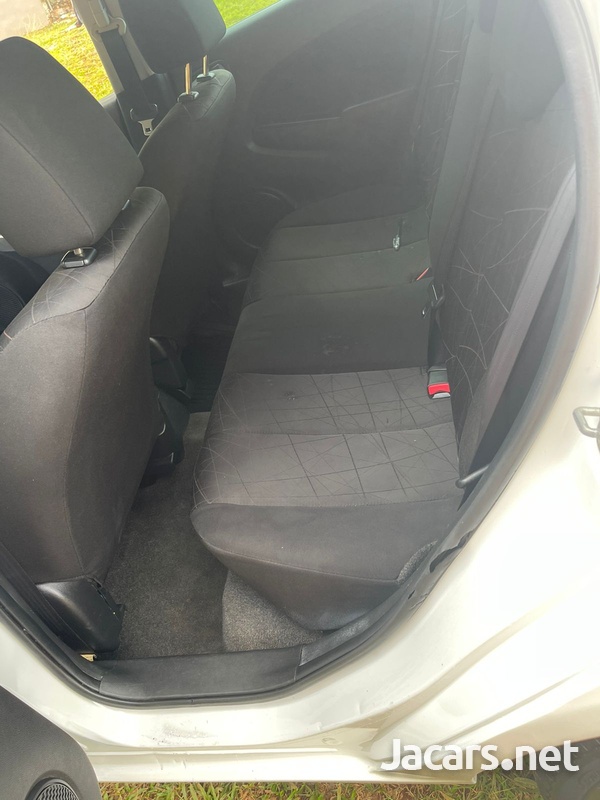 Mazda Demio 1,3L 2012-5