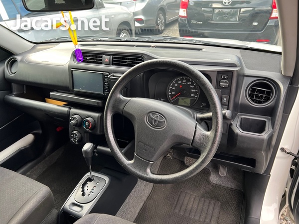 Toyota Probox 1,5L 2018-5