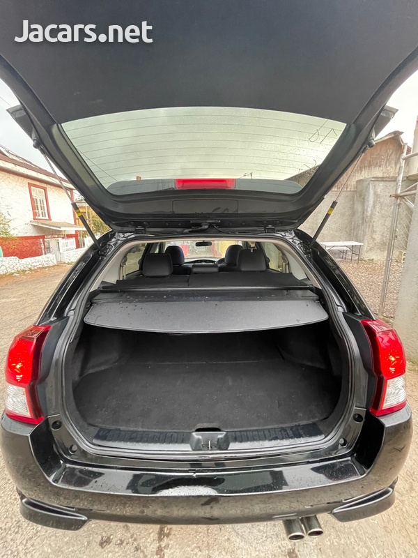 Toyota Fielder 1,8L 2013-11
