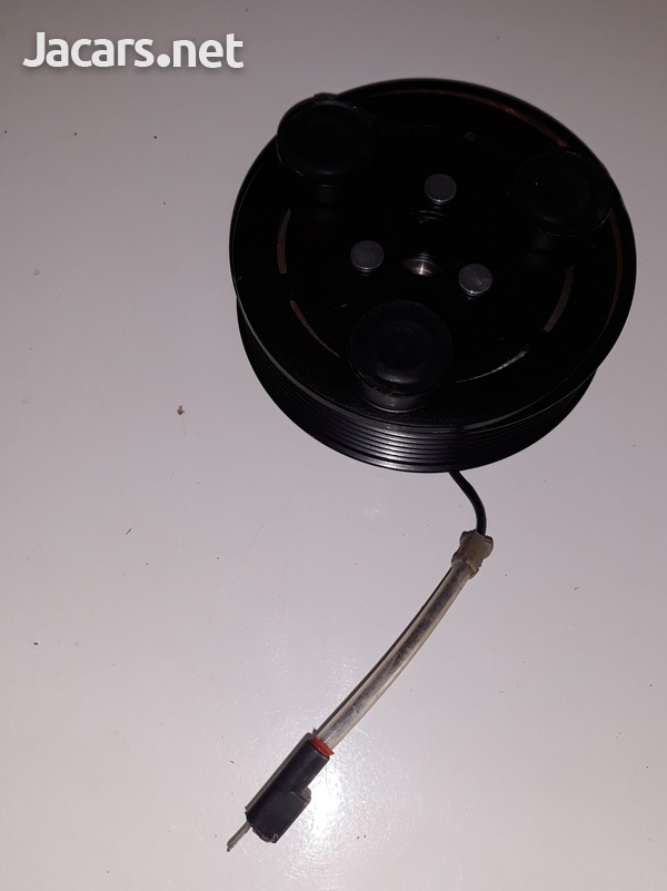 Nissan Tiida 1800 AC compressor coil with Pully-1