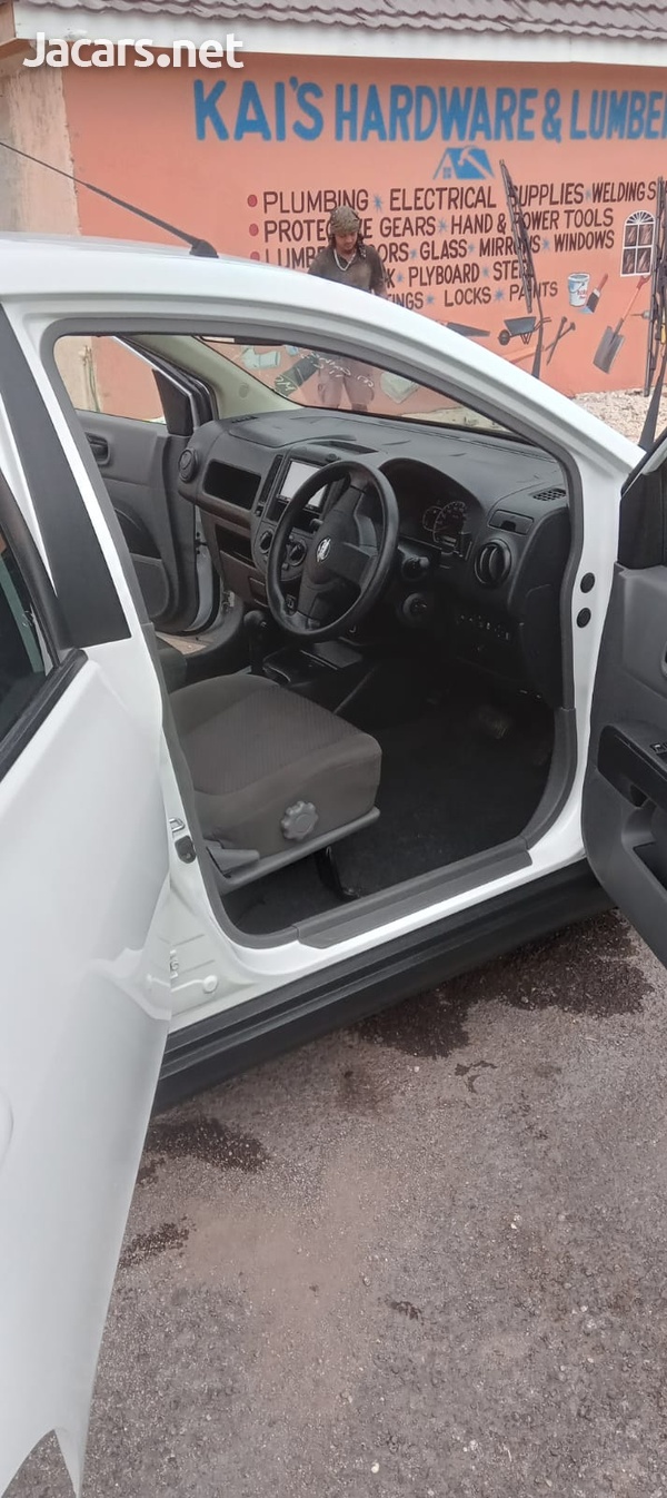 Nissan AD Wagon 1,5L 2017-8