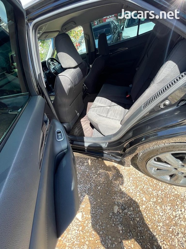 Toyota Crown 2,5L 2014-5
