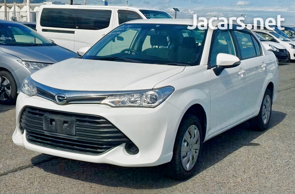 Toyota Axio 1,5L 2016-7