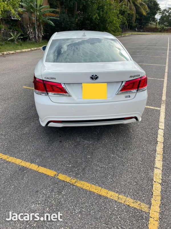 Toyota Crown 3,5L 2014-9