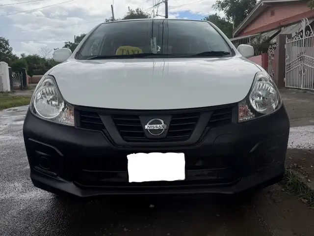Nissan AD Wagon