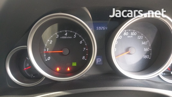 Toyota Mark X 2,5L 2015-2
