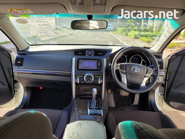 Toyota Mark X 2,4L 2013-2