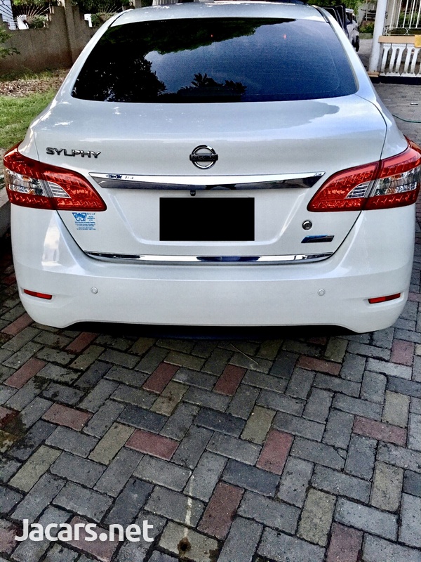 Nissan Sylphy 1,6L 2014-7
