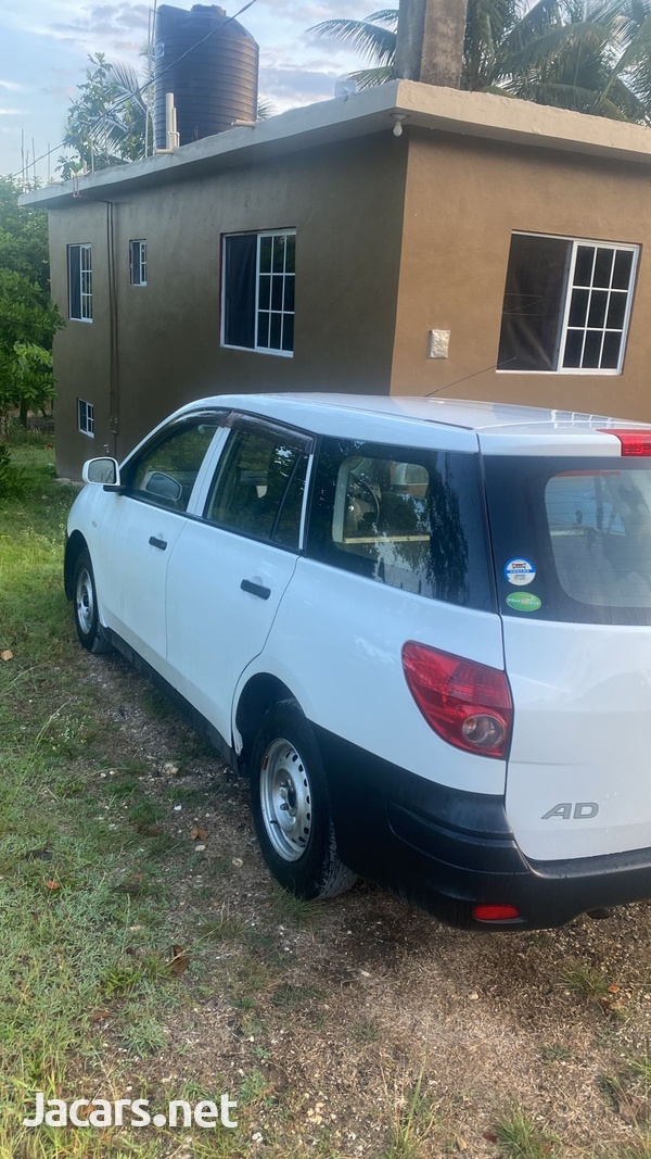 Nissan AD Wagon 1,5L 2016-1