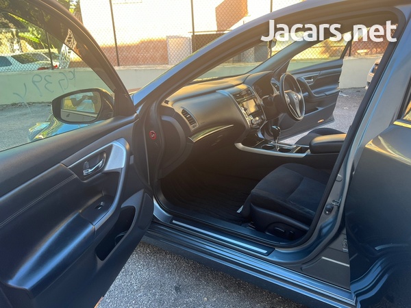 Nissan Teana 2,5L 2016-13