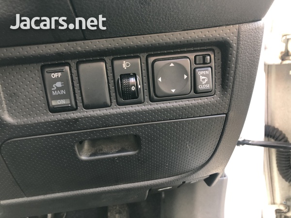 Nissan AD Wagon 1,5L 2016-7