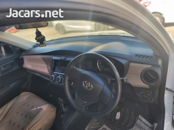 Toyota Axio 1,5L 2014-6