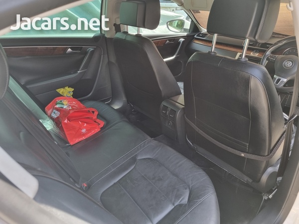 Volkswagen Passat 1,8L 2012-4