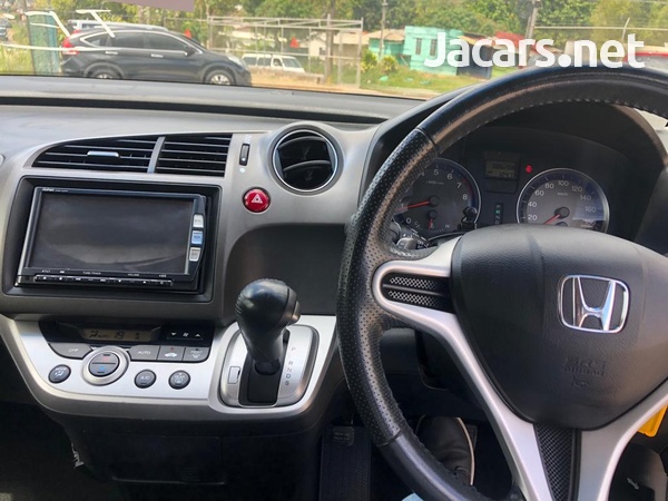 Honda Stream 1,8L 2013-12