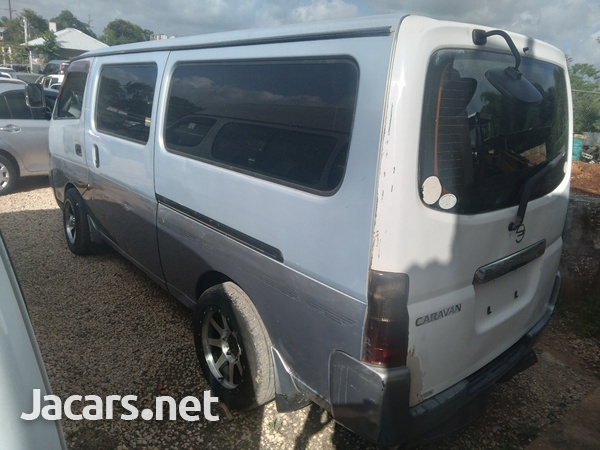 Nissan Caravan 3,0L 2005-5
