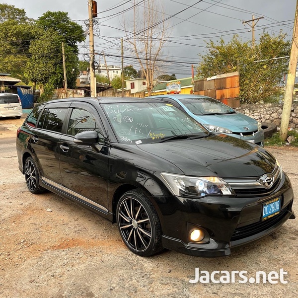 Toyota Fielder 1,8L 2013-2