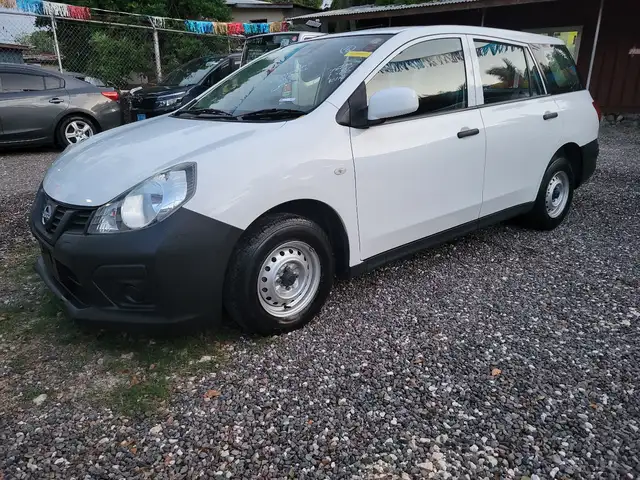 Nissan AD Wagon