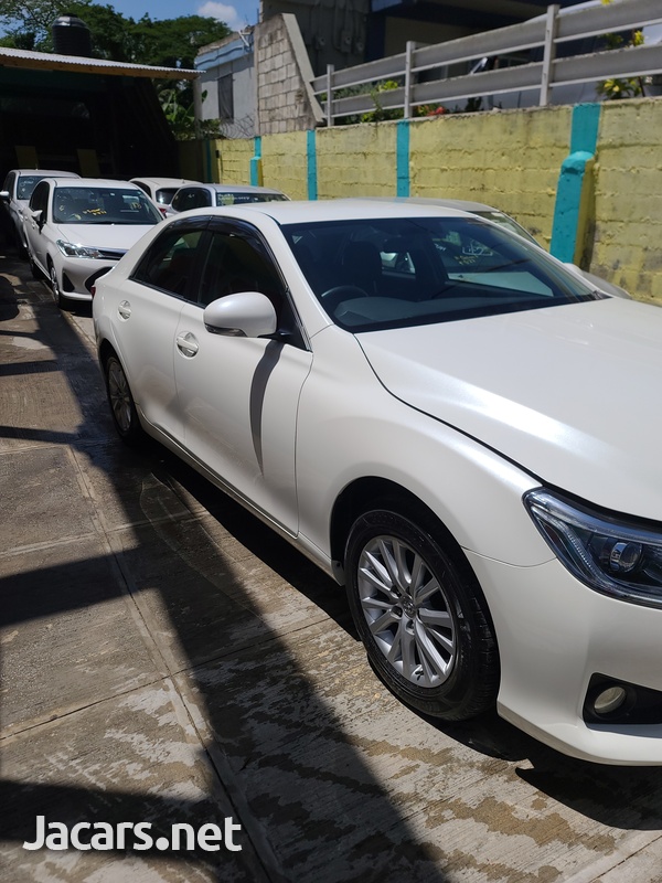 Toyota Mark X 2,5L 2016-3