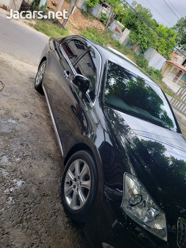 Toyota Crown 4,6L 2012