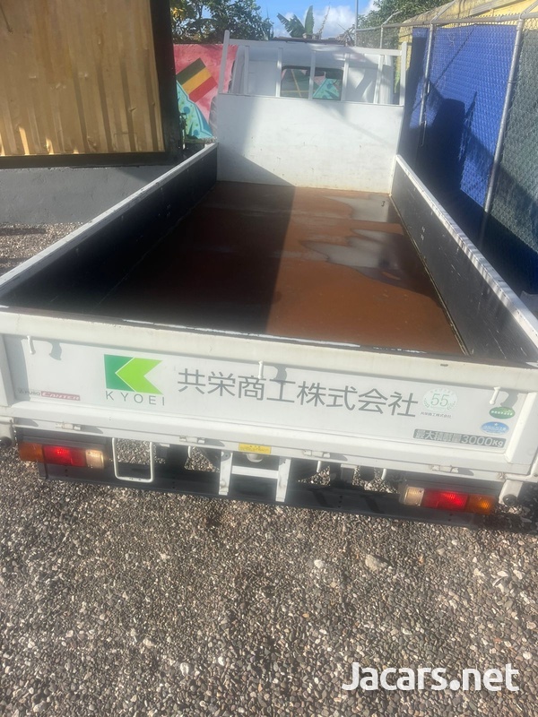 2013 Mitsubishi Canter Truck-10