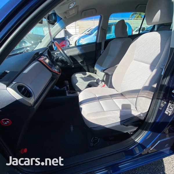 Toyota Axio 1,5L 2014-7