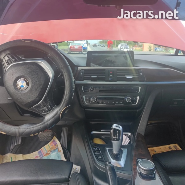 BMW 3-Series 2,0L 2015-10