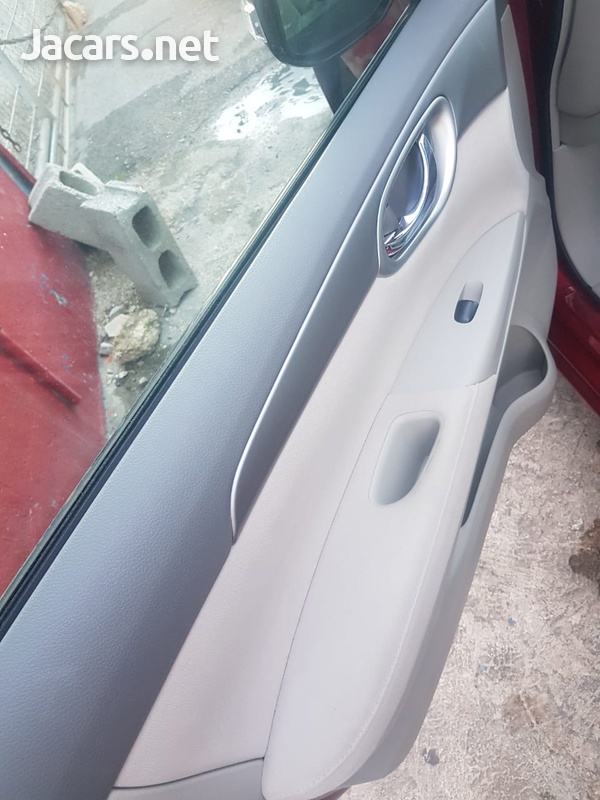Nissan Sylphy 2,0L 2016-6