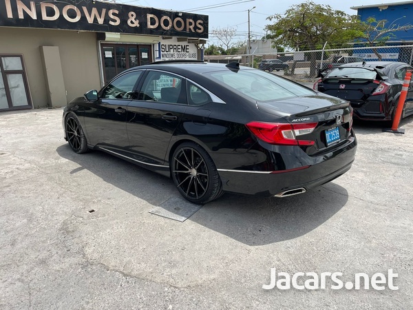 Honda Accord 2,0L 2018-3