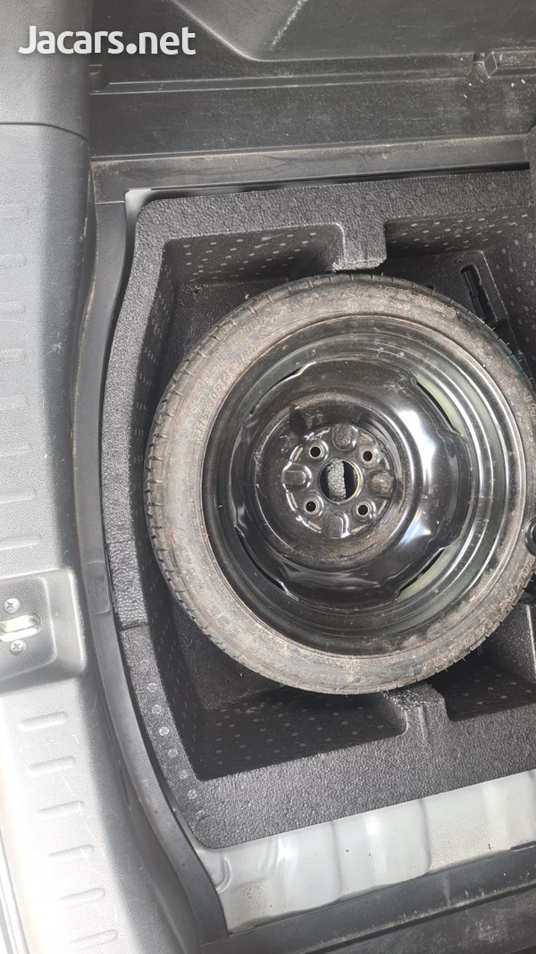 Honda Fit 1,5L 2013-9